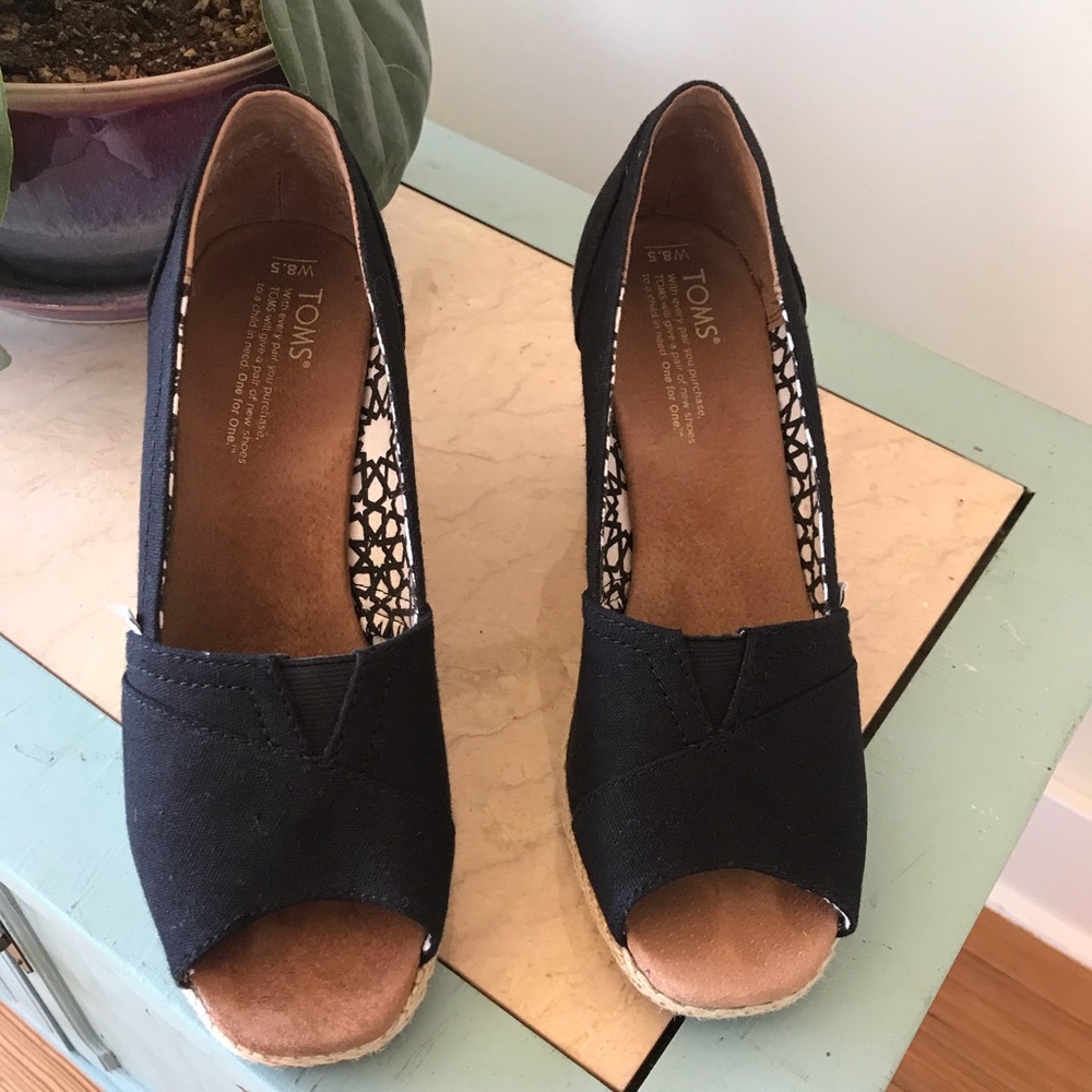 TOMS Canvas Wedge Heels